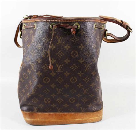 sell old louis vuitton bags.